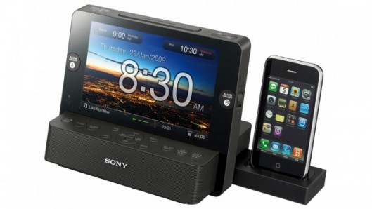 ICF-CL75IP Sony Speaker Dock with Alarm Clock, Radio, and 7-Inch LCD for iPod/iPhone