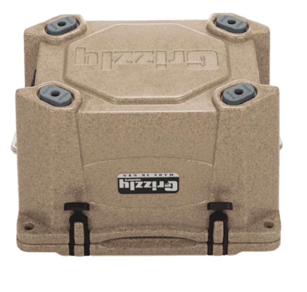 Grizzly 20 quart Cooler in Sandstone